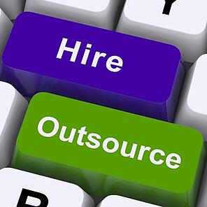 payroll-management-should-you-outsource